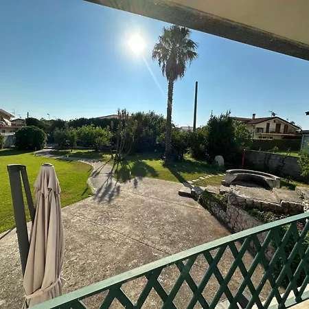 Chiara's Bed & Breakfast Davoli