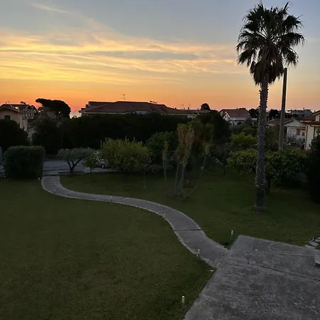 Chiara's * Davoli