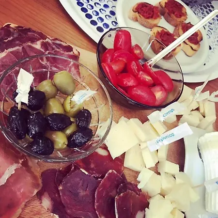 Chiara's * Davoli