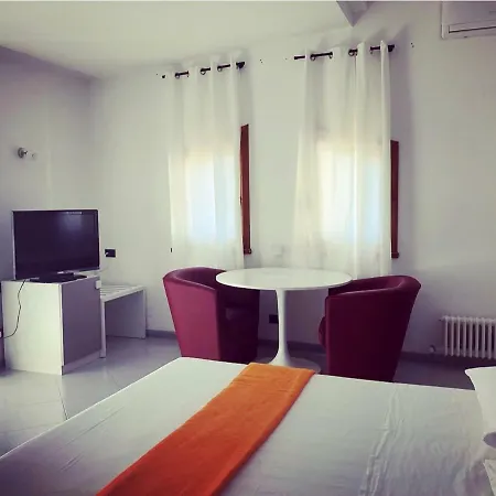 Chiara's 3* 达沃利